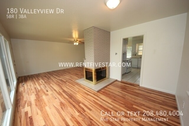Foto del edificio - 180 Valleyview Dr