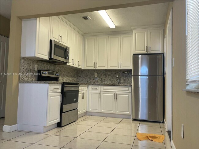 Foto del edificio - 3621 SW 4th St