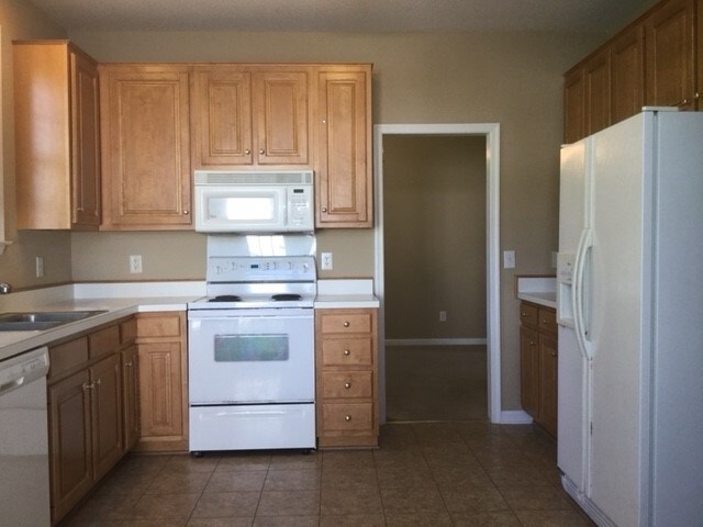 Foto del edificio - 3621 Shadow Ridge Drive