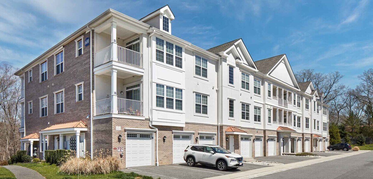 Glen Eyre Apartments in Pine Hill, NJ