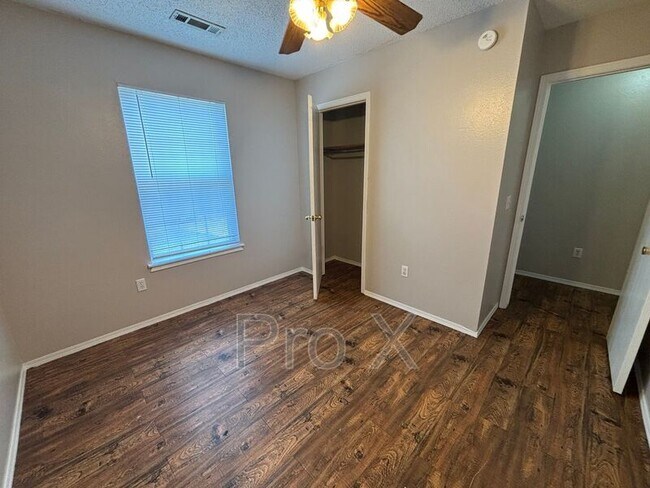 Photo - 4349 W Bluebird St House