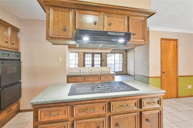Building Photo - 3107 Woodstone Dr