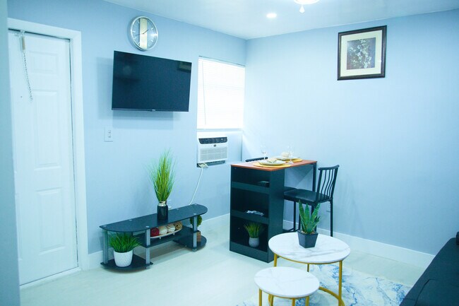 Foto del edificio - 414 N 60th Way