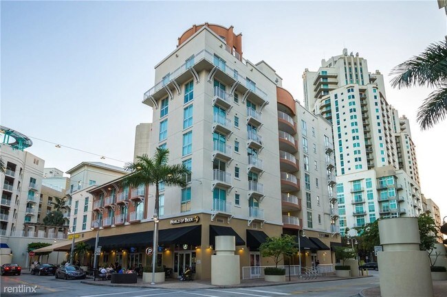 Building Photo - 2 br, 2 bath Apartment - 7275 SW 90th Way