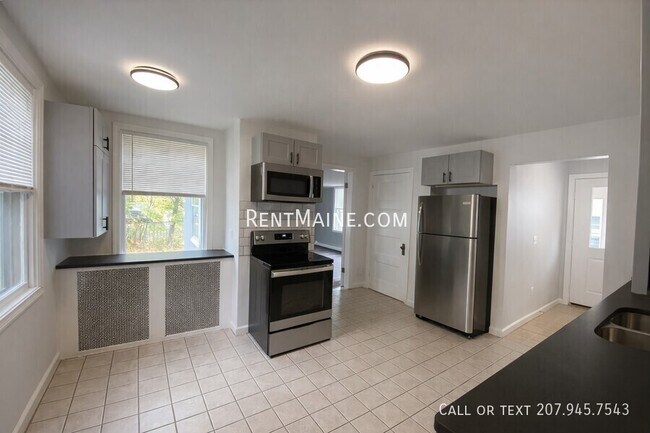 Foto del edificio - 189 Forest Ave