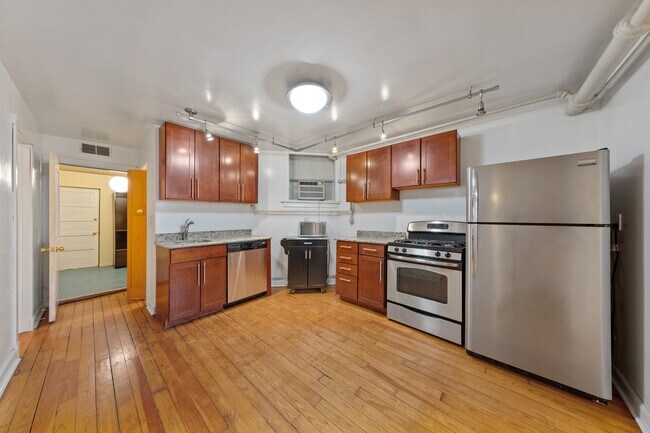 Foto del edificio - 1403 N Wicker Park Ave