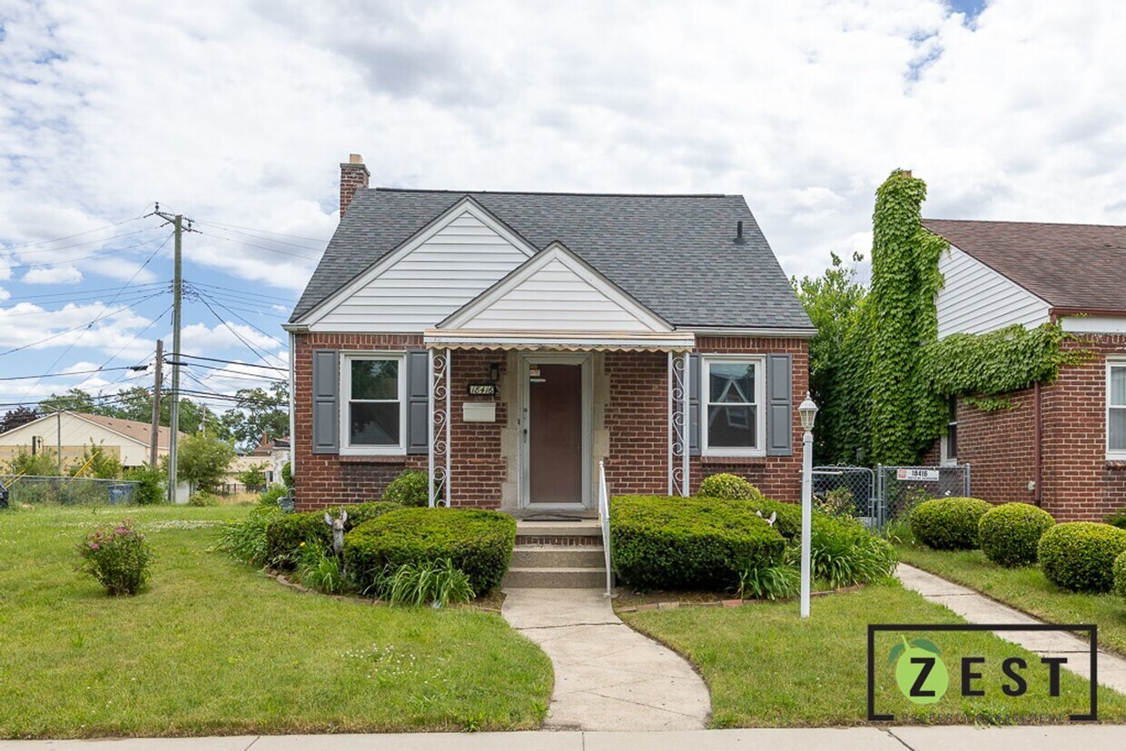 Primary Photo - Amazing 3 Bedroom 1 Bathroom - $1,375.00