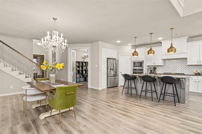 Foto del edificio - 3707 Lake Falls Dr