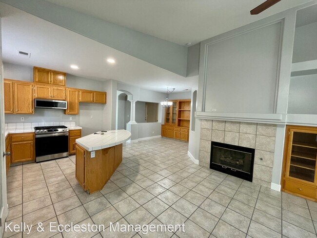 Building Photo - 4 br, 2 bath House - 7505 Sutters Mill Street