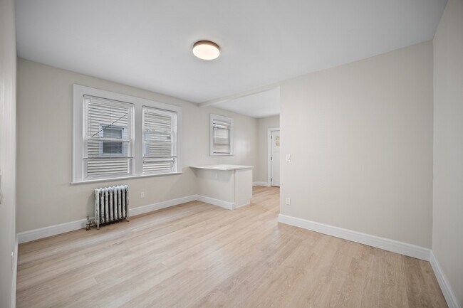 Building Photo - 54 S Kensico Ave