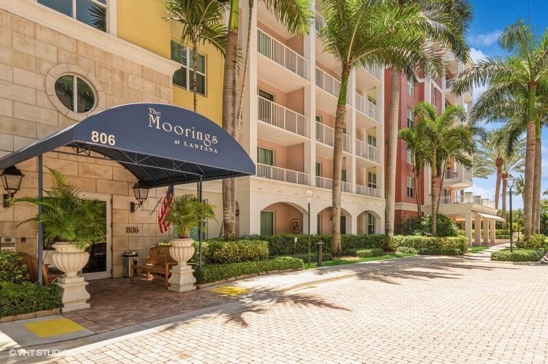 Foto principal - 806 E Windward Way