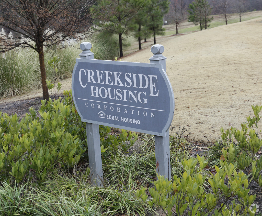 Foto del edificio - Creekside Landing Apartments