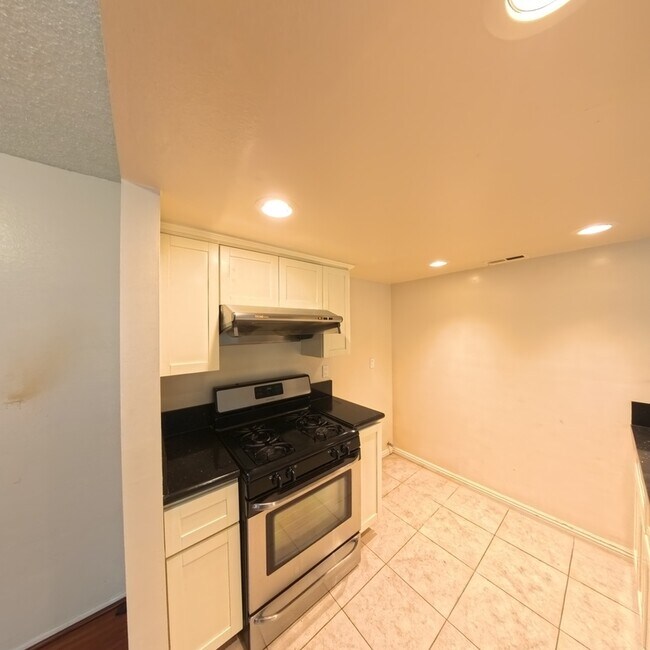 Foto del edificio - 5518 Dobbs St