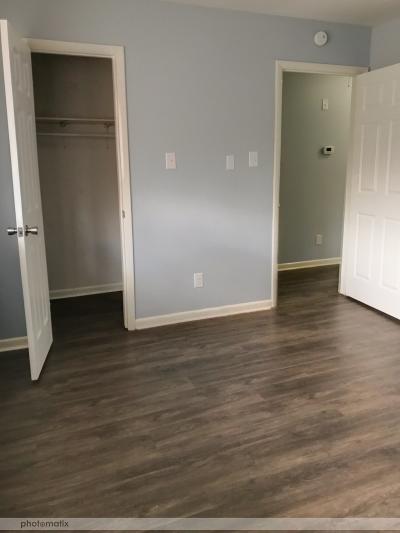 Building Photo - 8121 Neville Ave