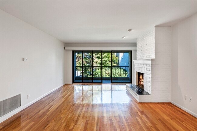 Foto del edificio - 50 Allerton Pl