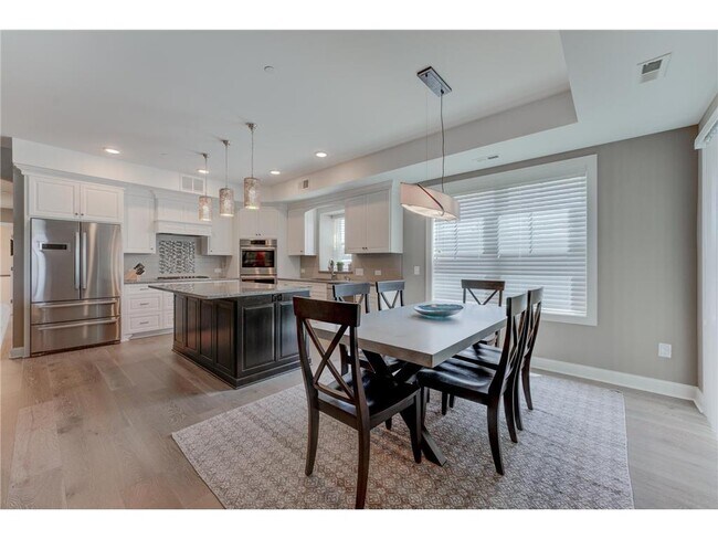 Foto del edificio - 15420 Oakcroft Pl