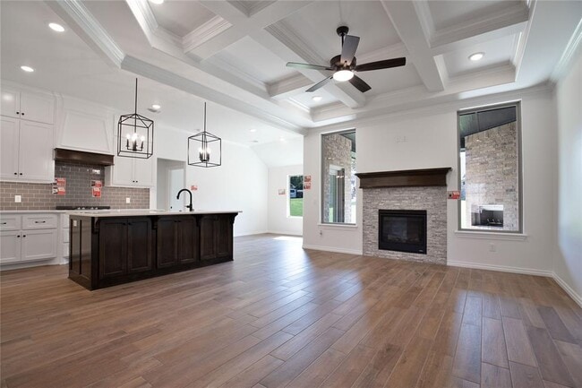 Building Photo - 8800 Tyrion Dr
