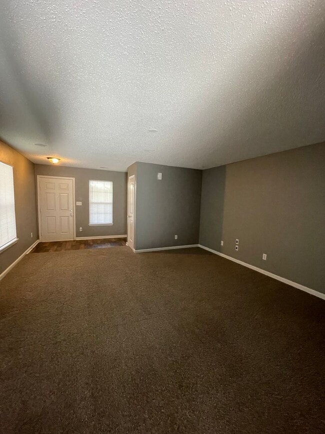 Building Photo - 3909 Candle Berry Dr