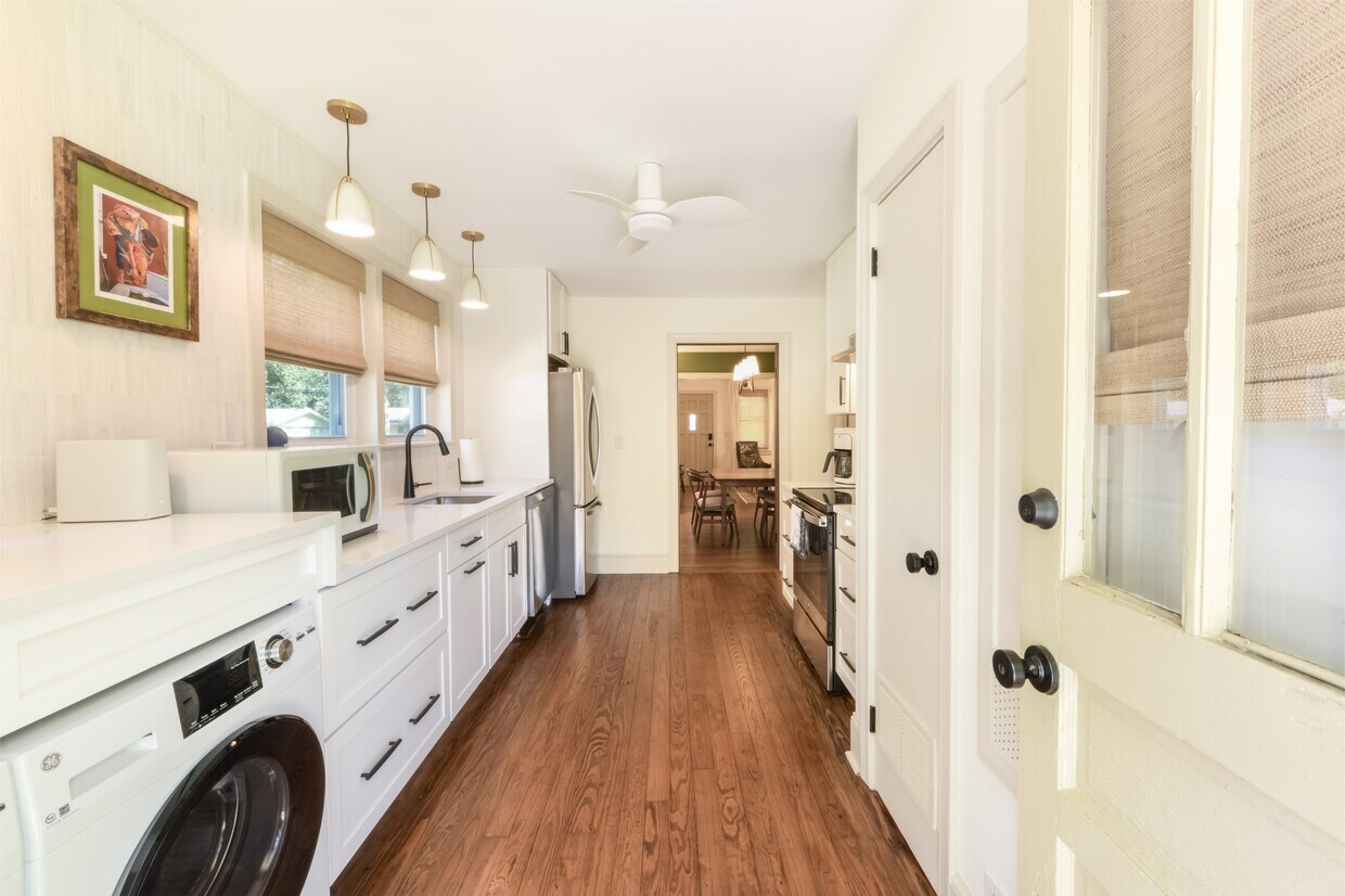 Foto principal - 29 Oak Forest Dr