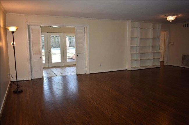 Foto del edificio - 3779 Childress St