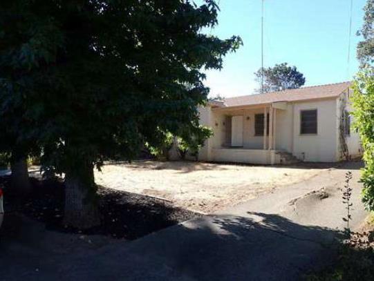Foto del edificio - 14486 Oak Pl