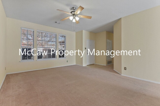 Building Photo - 5116 Meridian Ln
