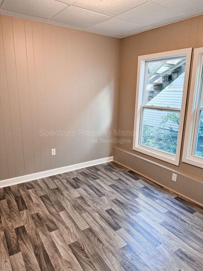 Building Photo - 88 Elm St