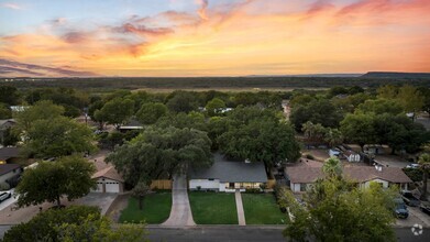 Building Photo - 1502 Ocotilla Dr