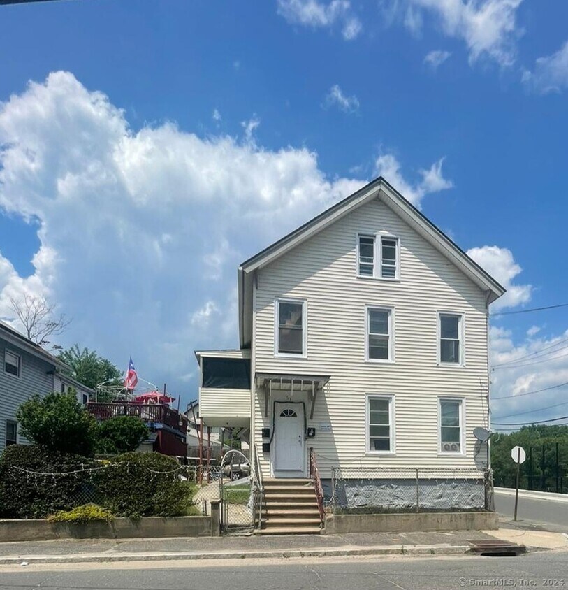 Primary Photo - 63 E Liberty St