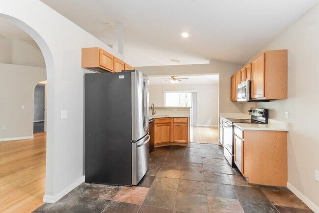 Building Photo - 3246 Bellericay Ln