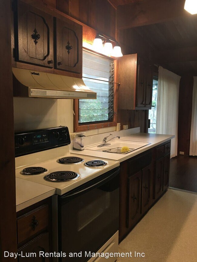 Building Photo - 3 br, 1.5 bath House - 19-4096 Wright Road