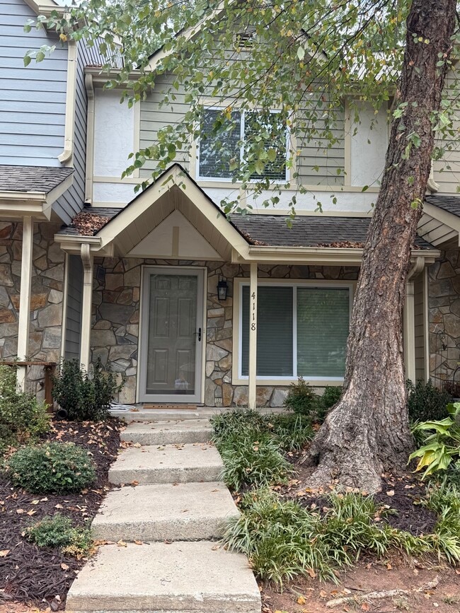 Building Photo - 4118 N Course Dr