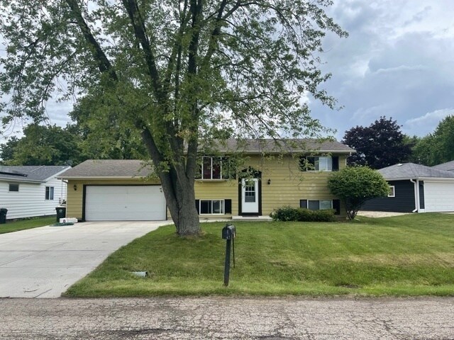 Foto principal - 142 Lakewood Dr