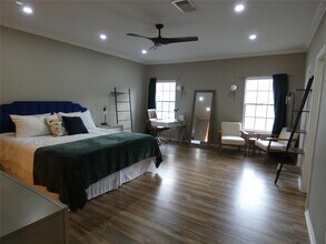 Building Photo - 3780 Tanglewilde St