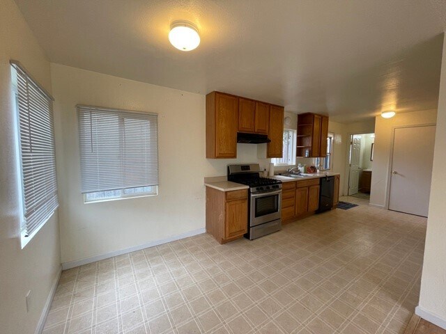 Foto del edificio - 3960 Llano Rd