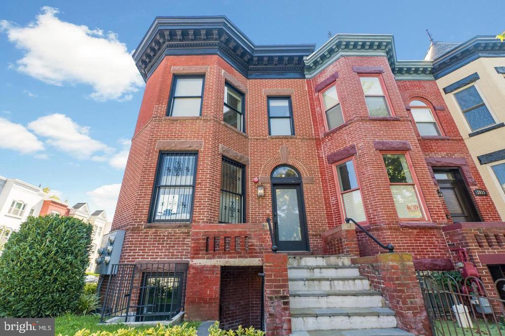 Foto principal - 2035 13th St NW