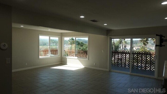 Building Photo - 31438 Club Vista Ln