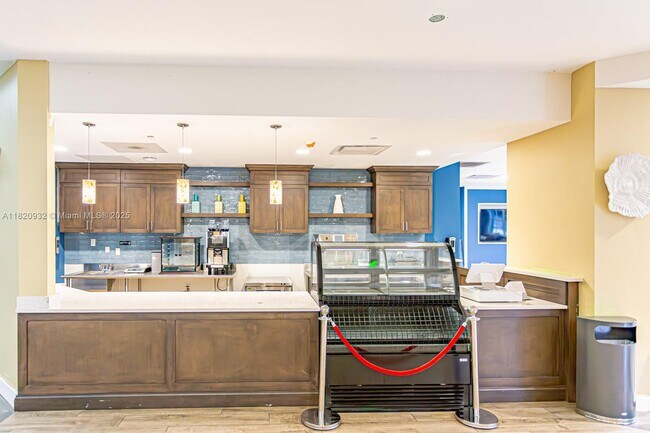 Foto del edificio - 2855 W Commercial Blvd
