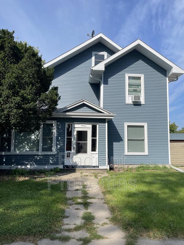 Building Photo - 415 Boone St
