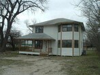 Primary Photo - 108 W College St