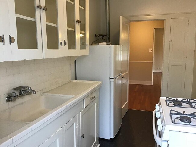 Foto del edificio - 1753 W Alabama St