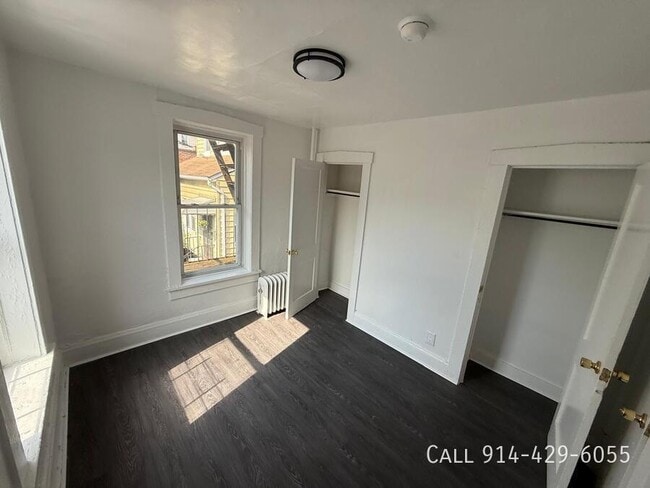 Building Photo - 160 Palisade Ave