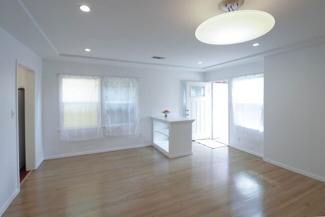 Foto del edificio - 2420 Teviot St