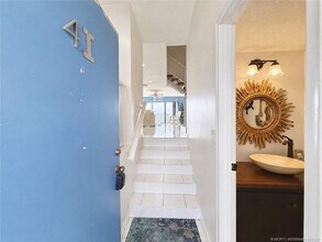 Building Photo - 11000 S Ocean Dr