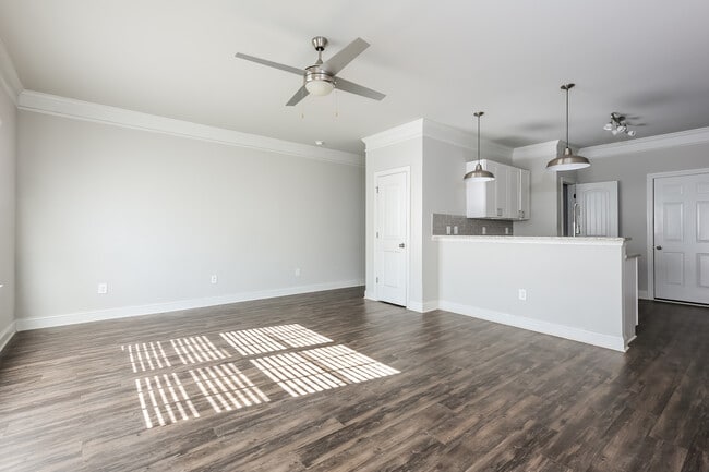 Foto del edificio - 243 Riley Cir