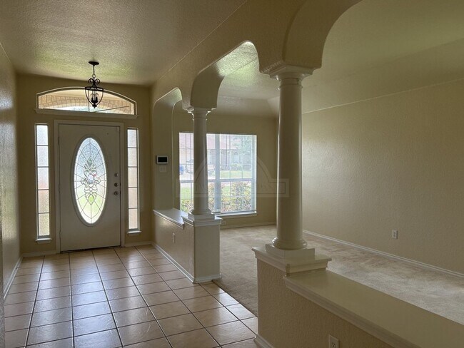 Building Photo - 5302 Jitterbug Ct