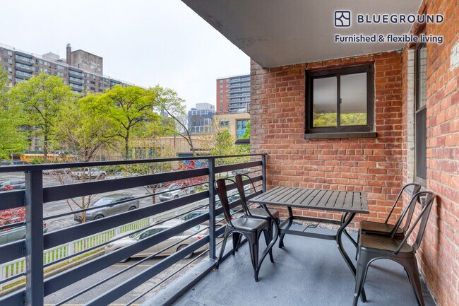 Foto del edificio - 788 Columbus Ave