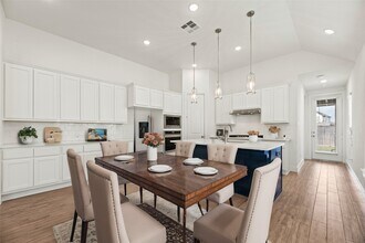 Building Photo - 18402 Mesquite Flts Trl