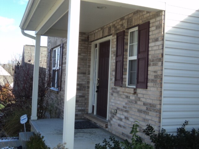 Building Photo - 317 Rurel Ct