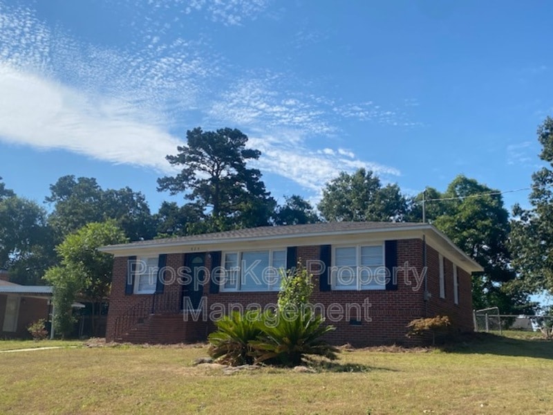 Primary Photo - 824 53rd St